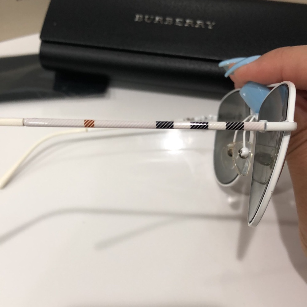 Burberry Aviator Metal Sunglasses - Picture 4 of 10